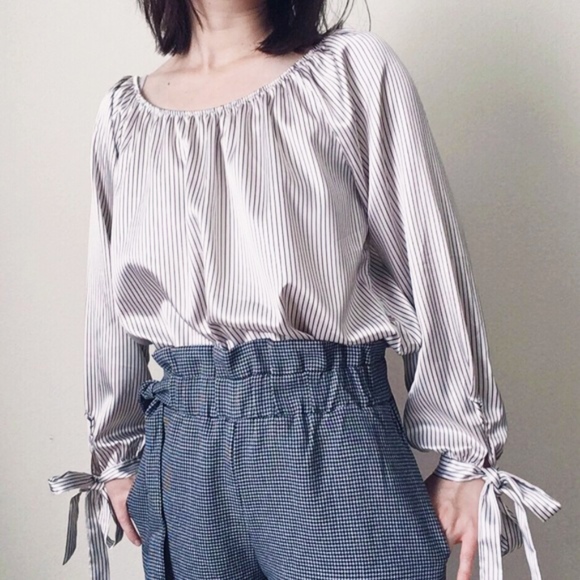 Ivory satin stripe off-shoulder top    - Picture 6 of 8